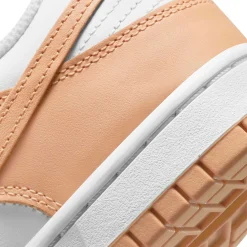 Nike Dunk Low Harvest Moon (W)< Trainers
