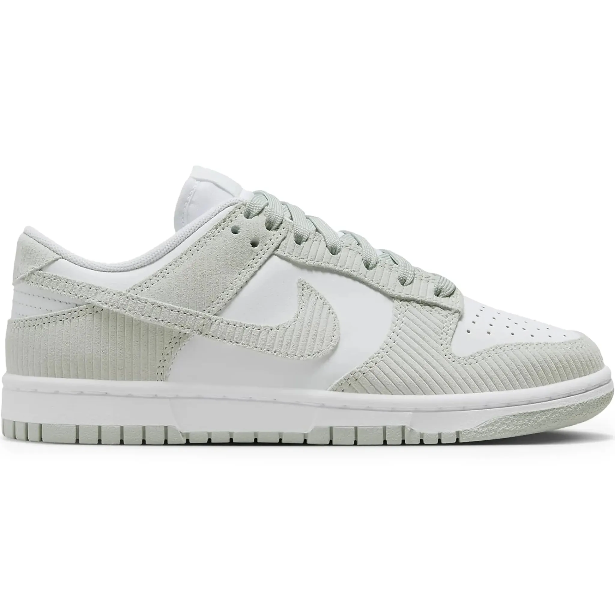 Nike Dunk Low Light Silver Corduroy (W)< Trainers
