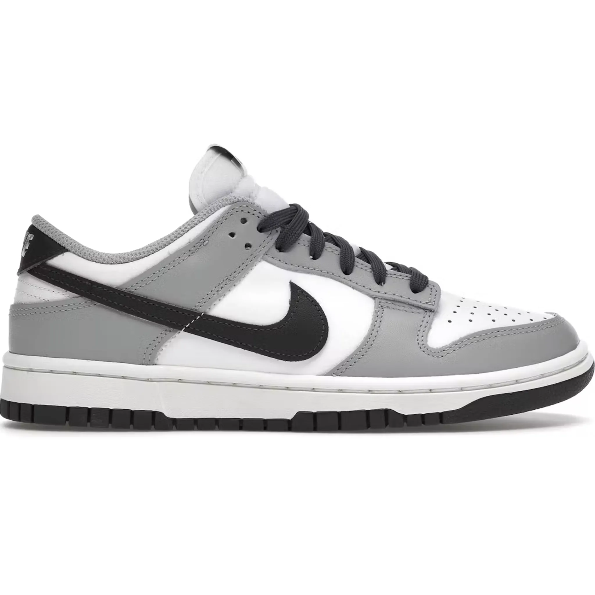 Nike Dunk Low Light Smoke Grey (W)< Trainers