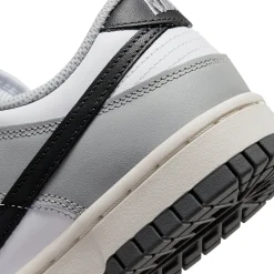 Nike Dunk Low Light Smoke Grey (W)< Trainers