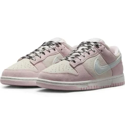 Nike Dunk Low LX Pink Foam (W)< Trainers