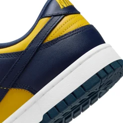 Nike Dunk Low Michigan (2021)< Trainers