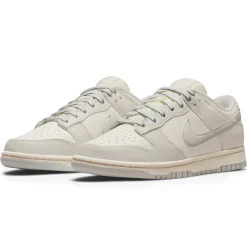 Nike Dunk Low Sail Light Bone (W)< Trainers