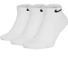 Nike Everyday Cushioned Training Low White Ankle Socks - 3 Pairs< Socks