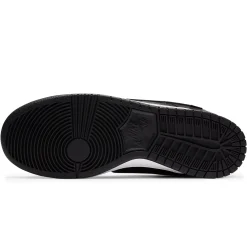 Nike SB Dunk Low Civilist< Black Trainers|Trainers