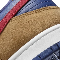 Nike SB Dunk Low Reverse Papa Bear< Trainers