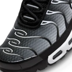 Nike TN Air Max Plus Black Metallic Silver< Black Trainers|Trainers