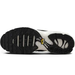 Nike TN Air Max Plus Panda< White Trainers|Trainers