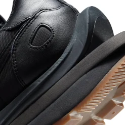 Nike x Sacai Vaporwaffle Black Gum Sneaker< Black Trainers|Trainers
