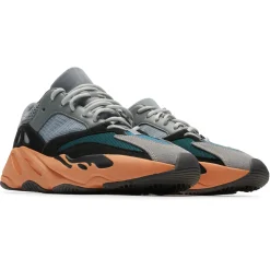 Adidas Yeezy Preloved - Boost 700 Boost Wash Orange< Trainers