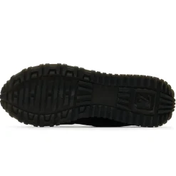 Louis Vuitton Preloved - LV Run Away Black Trainer< Designer Trainers