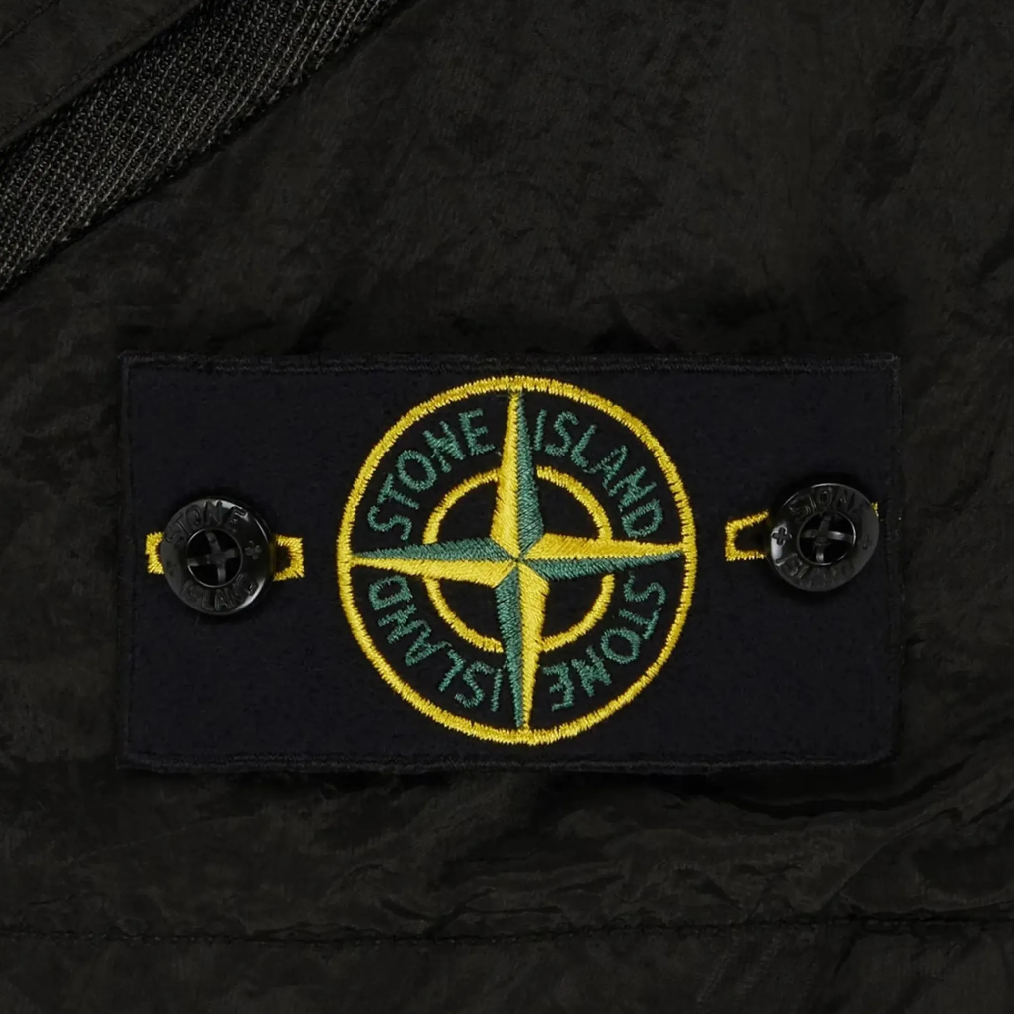 Stone Island Nylon Metal Black Shorts< Shorts