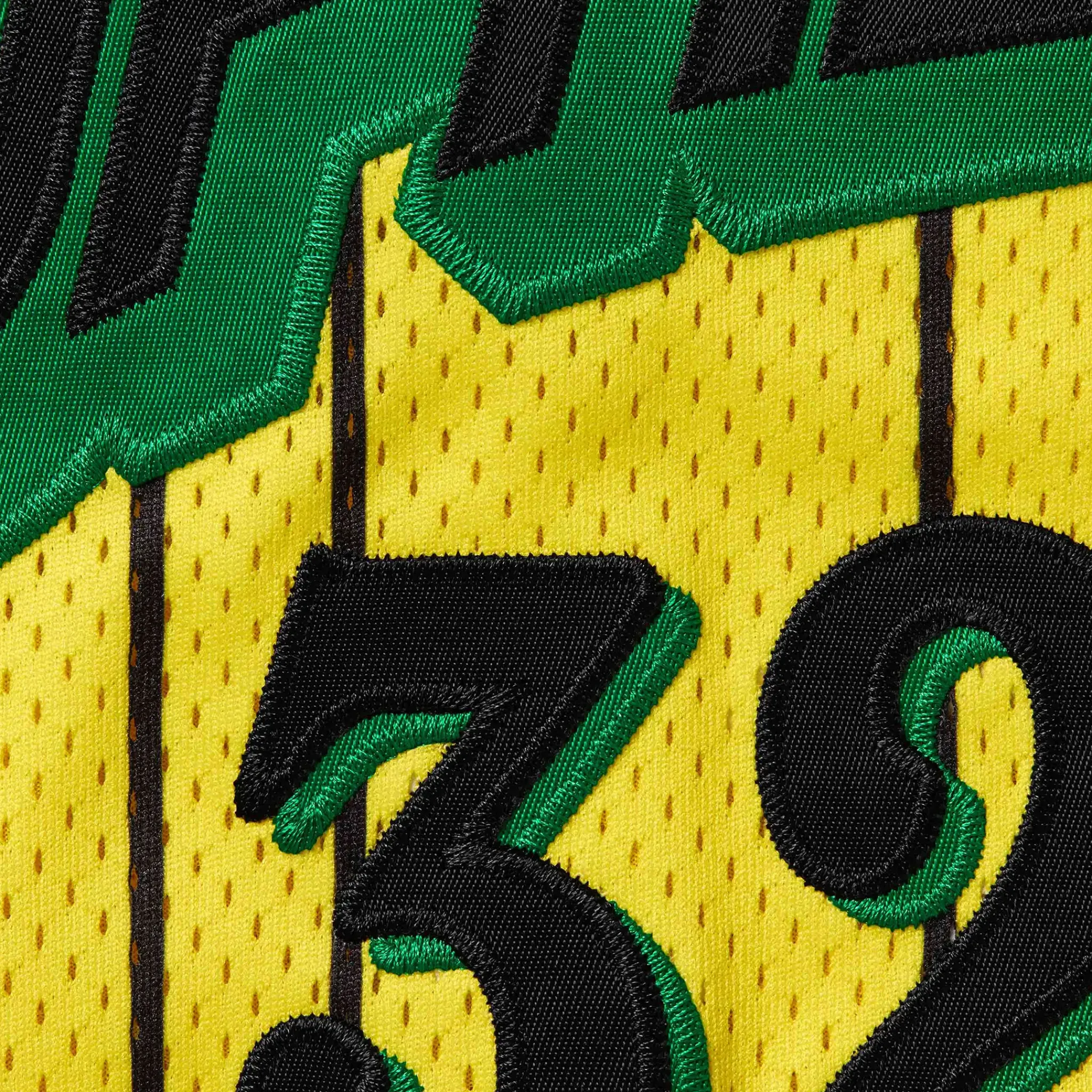 Supreme Star Basketball Yellow Shorts< Shorts