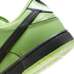 Nike The Powerpuff Girls x SB Dunk Low Buttercup< Trainers