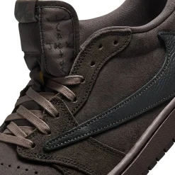Air Jordan Travis Scott x 1 Low OG SP Velvet Brown< Trainers