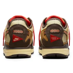 Nike Travis Scott x Air Max 1 Baroque Brown< Trainers