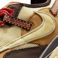 Nike Travis Scott x Air Max 1 Baroque Brown< Trainers