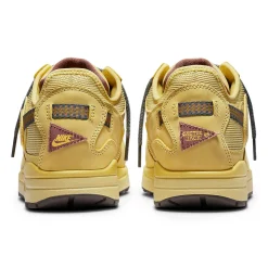 Nike Travis Scott x Air Max 1 Saturn Gold< Trainers