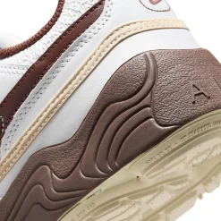 Nike Travis Scott x Zoom Field Jaxx Light Chocolate< White Trainers|Trainers